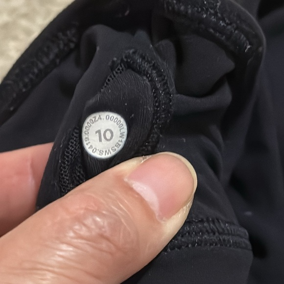 Lululemon Align Tank Black Cropped Athleisure Workout-10 - Picture 6 of 6